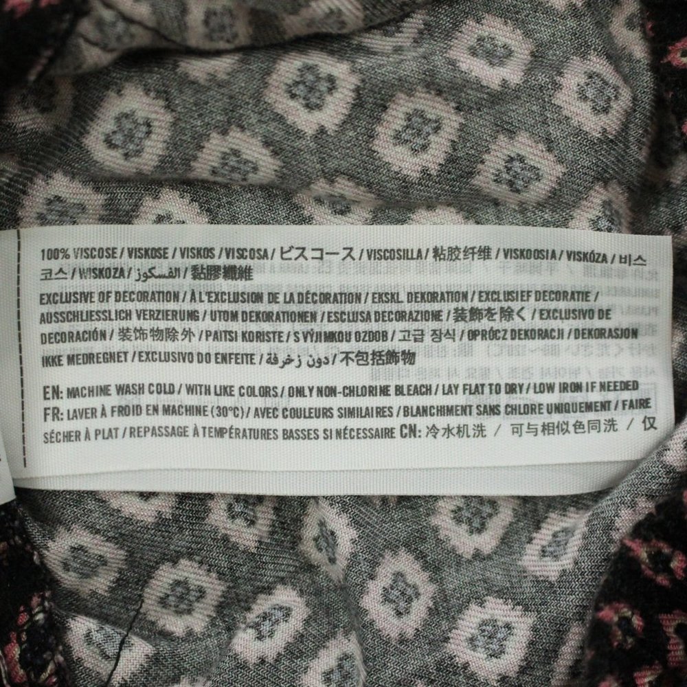 HOLLISTER Patterned Mini Shorts With Bow - Picture 6 of 6